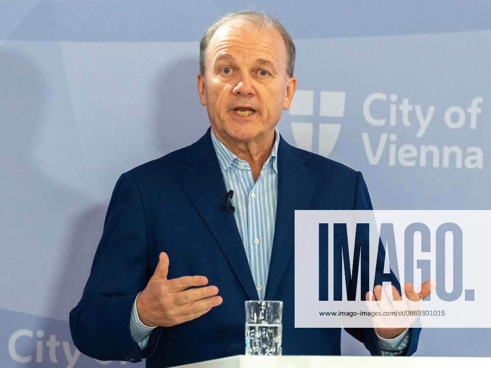 Press conference with Mayor Gerhard Ströck, Chairman of the WE ME Foundation, on October 13, 2026, regarding research and care for ME CFS and post-acute infection syndromes, held at City Hall in Vienna, Vienna, Austria