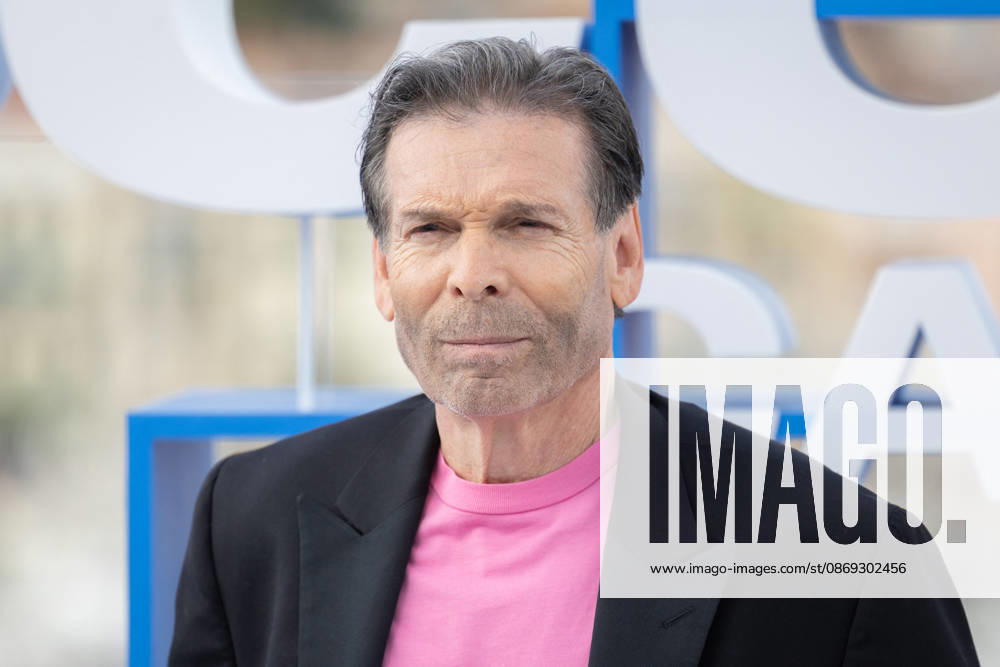 Robert Gillings At Cannes Mipcom 2026 Photocall - Cannes Robert Gillings attends the photocall of PAPER EMPIRE at Cannes Mipcom 2026 in Cannes, France on October 13, 2026. Photo by Shootpix ABACAPRESS.COM Cannes France