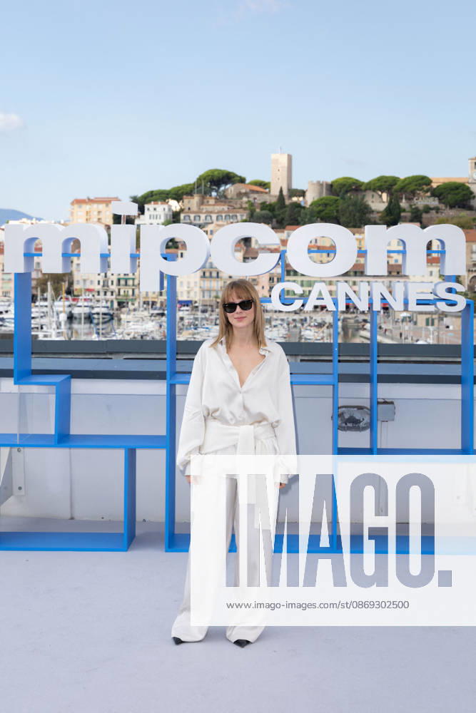 Alicia von Rittberg At Cannes Mipcom 2026 Photocall - Cannes Alicia von Rittberg attends the photocall of QUEEN SILVIA at Cannes Mipcom 2026 in Cannes, France on October 13, 2026. Photo by Shootpix ABACAPRESS.COM Cannes France