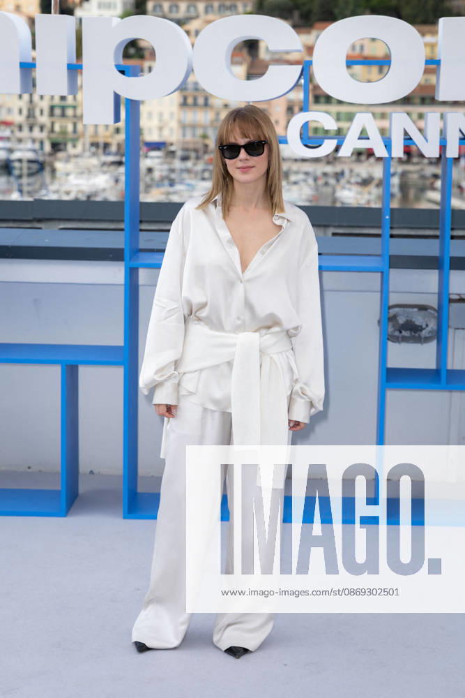 Alicia von Rittberg At Cannes Mipcom 2026 Photocall - Cannes Alicia von Rittberg attends the photocall of QUEEN SILVIA at Cannes Mipcom 2026 in Cannes, France on October 13, 2026. Photo by Shootpix ABACAPRESS.COM Cannes France