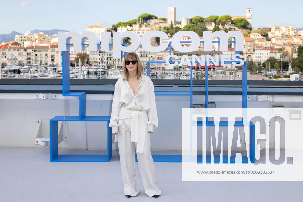 Alicia von Rittberg At Cannes Mipcom 2026 Photocall - Cannes Alicia von Rittberg attends the photocall of QUEEN SILVIA at Cannes Mipcom 2026 in Cannes, France on October 13, 2026. Photo by Shootpix ABACAPRESS.COM Cannes France