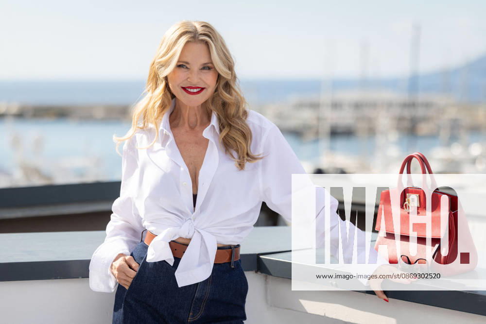Christie Brinkley During Premiere of Uptown Girl - Cannes Christie Brinkley attends the photocall of Uptown Girl during Cannes Mipcom 2026 in Cannes, France on October 13, 2026. Photo by Shootpix ABACAPRESS.COM Cannes France