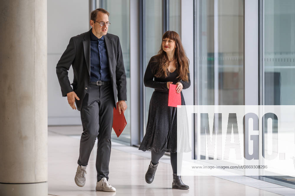 Statement by Die Linke: Heidi Reichinnek and Soeren Pellmann at a Die Linke press conference on October 13, 2026, in Berlin, Berlin, Berlin, Germany, Reichstag
