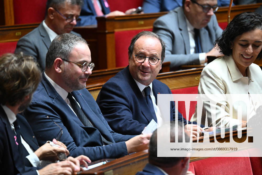 Session Of Questions To The Governement At The National Assembly - Paris Former President of the French Republic and deputy Francois Hollande during a session of questions to the government at the National Assembly, French Parliament in Paris, France on octobre 13, 2026. Photo by Tomas Stevens ABACAPRESS.COM Paris France