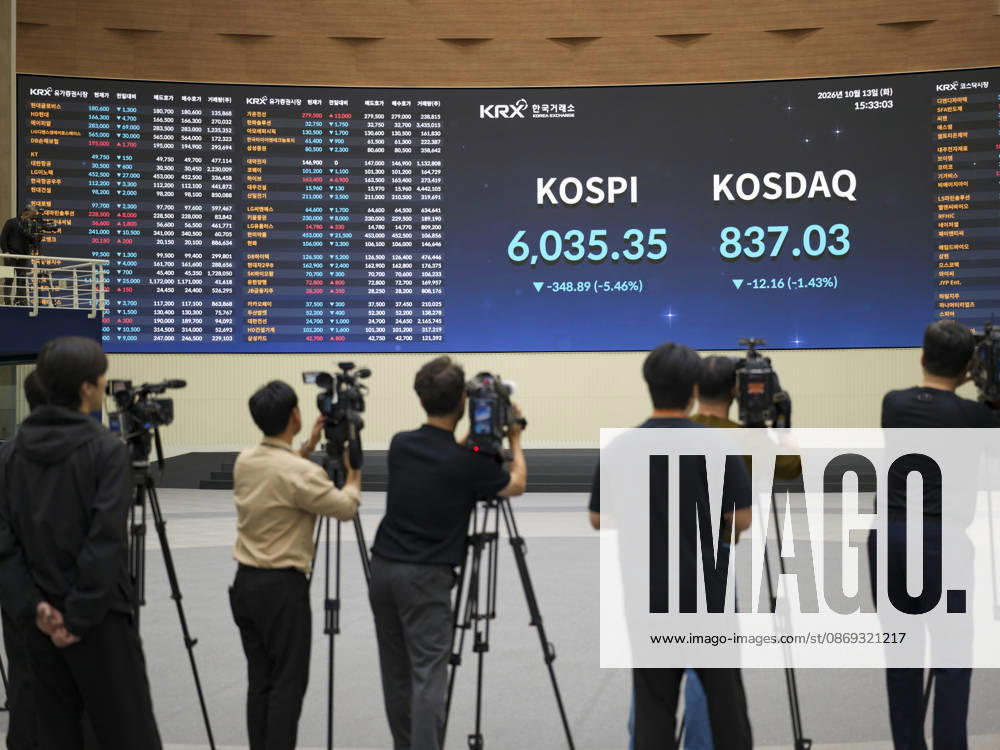 South Korea Stocks Plunge As KOSPI Drops Sharply At KRX In Seoul Camera crews record the main electronic scoreboard at the Korea Exchange (KRX) trading hall in Yeouido, Seoul, South Korea, on October 13, 2026. The benchmark KOSPI index closed at 6,035.34, down 348.90 points (-5.47%), while the tech-heavy KOSDAQ closed at 836.99, down 12.20 points (-1.44%). Seoul Seoul South Korea