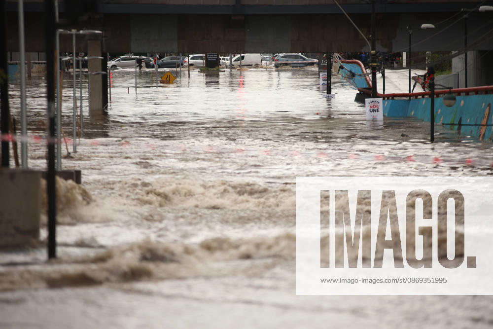 Flooding in the Nuble subway underpass following this afternoon s thunderstorm in the Metropolitan Region Claudio Caceres Aton Chile, Santiago, Chile Aton 1199619