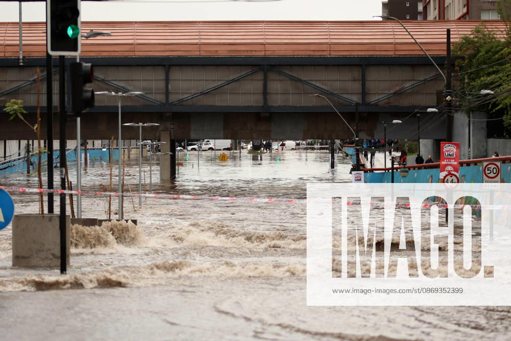 Flooding in the Nuble subway underpass following this afternoon s thunderstorm in the Metropolitan Region Claudio Caceres Aton Chile, Santiago, Chile Aton 1199615