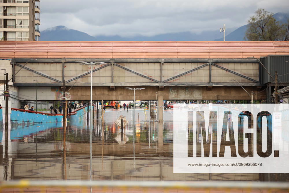 Flooding in the Nuble subway underpass following this afternoon s thunderstorm in the Metropolitan Region Claudio Caceres Aton Chile, Santiago, Chile Aton 1199638