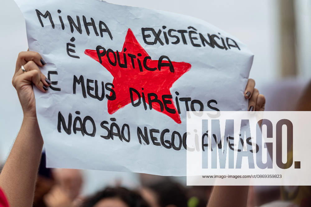 RIO DE JANEIRO, RJ - 12.10.2026: BRASIL PELA DEMOCRACIA RJ - Pro-Lula rally - Brazil for democracy, held this Monday (12) in Copacabana in Rio de Janeiro RJ. x3031032x RaphaxSilva