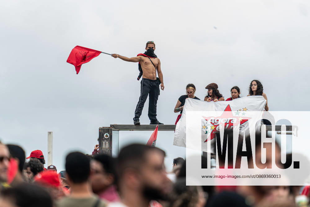 RIO DE JANEIRO, RJ - 12.10.2026: BRASIL PELA DEMOCRACIA RJ - Pro-Lula rally - Brazil for democracy, held this Monday (12) in Copacabana in Rio de Janeiro RJ. x3031047x RaphaxSilva