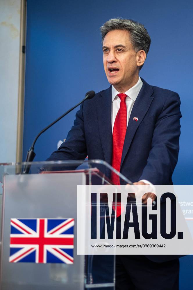 Foreign Ministers of Poland and the United Kingdom meet in Warsaw, Poland - 13 Oct 2026 The Foreign Secretary of the United Kingdom, Ed Miliband, speaks during the press conference. Foreign Secretary of the United Kingdom of Great Britain and Northern Ireland visits the Ministry of Foreign Affairs in Warsaw, Poland for a meeting with the Republic of Poland s Foreign Minister, Radoslaw Sikorski. During the subsequent press conference, the ministers discussed their countries ongoing cooperation in foreign policy issues, including supporting Ukraine in the war Russia is waging against it. Miliband also spoke of the ties his family has to Poland. Afterwards, the ministers travel to the second day of the Warsaw Security Forum. Warsaw Poland
