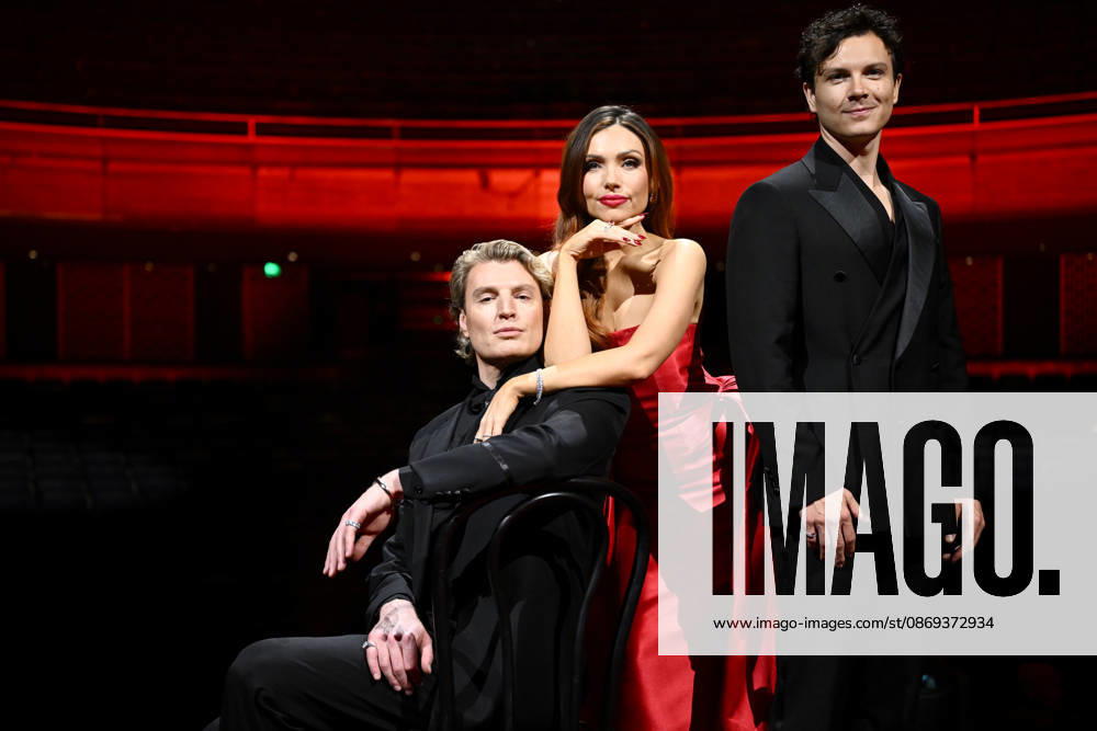 MOULIN ROUGE PREVIEW, (L-R) Reuben Kaye, in the role of Harold Zidler, Erin Clare, in the role of Satine, and Nigel Huckle, in the role of Christian, pose for a photograph during the Moulin Rouge! The Musical cast reveal at the Sydney Lyric Theatre, Sydney Wednesday, October 14, 2026. ( NO ARCHIVING SYDNEY NEW SOUTH WALES Australia
