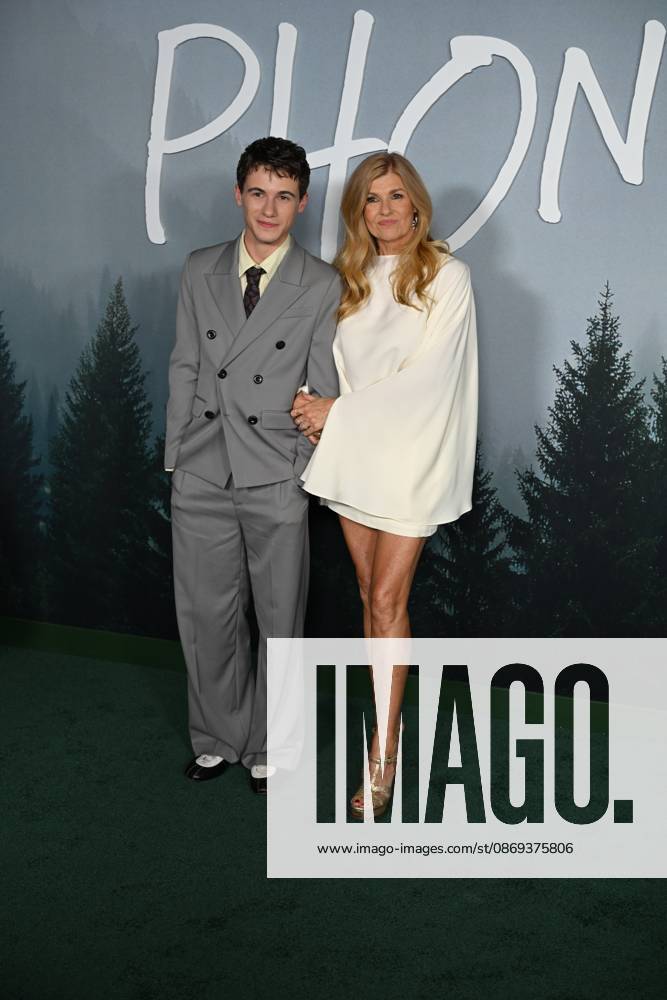 Los Angeles , CA: - OCTOBER 13: Connie Britton and Sam Nivola at the Los Angeles premiere of Hulu s Phony at Pacific Design Center on October 13, 2026 Credit: Michael Mattes USA - ZUMAa123 20261013_zaa_a123_092