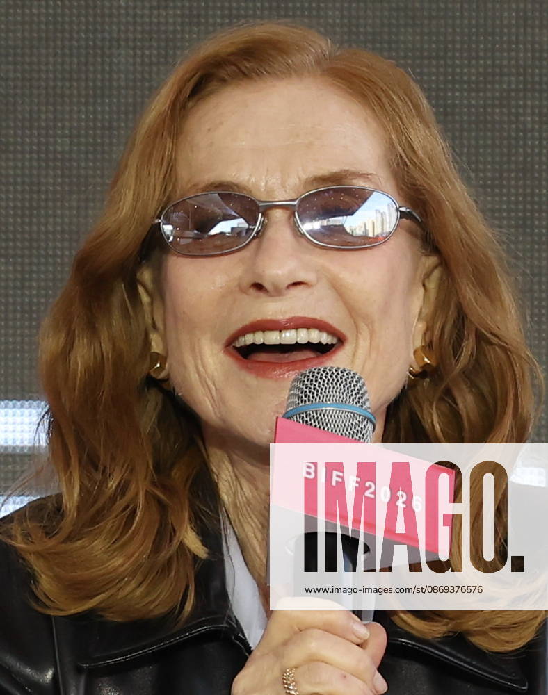 French actress Isabelle Huppert at BIFF French actress Isabelle Huppert at BIFF French actress Isabelle Huppert attends an open talk event at the 31st Busan International Film Festival (BIFF) at the Busan Cinema Center in the southeastern port city on Oct. 13, 2026. (Yonhap) 2026-10-14 12:23:40 <Copyright ¨Ï 1980-2026 YONHAPNEWS AGENCY. .> ºÎ»ê±¤¿ª½Ã