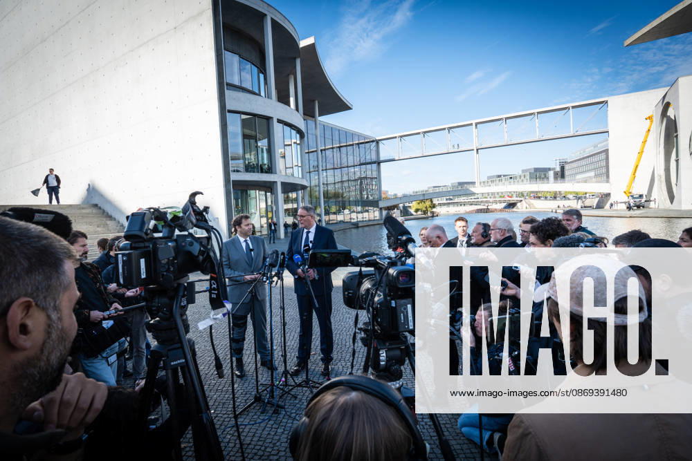 Lars Klingbeil, SPD Party Chairman and Federal Minister of Finance, and Alexander Schweitzer, Federal Minister of Labor-designate, at Friedrich-Ebert-Platz in front of the Bundestag building; introduction of the new Federal Minister of Labor on the day of his swearing-in by the SPD Party Chairman, Berlin, Berlin, Germany, Friedrich-Ebert-Platz
