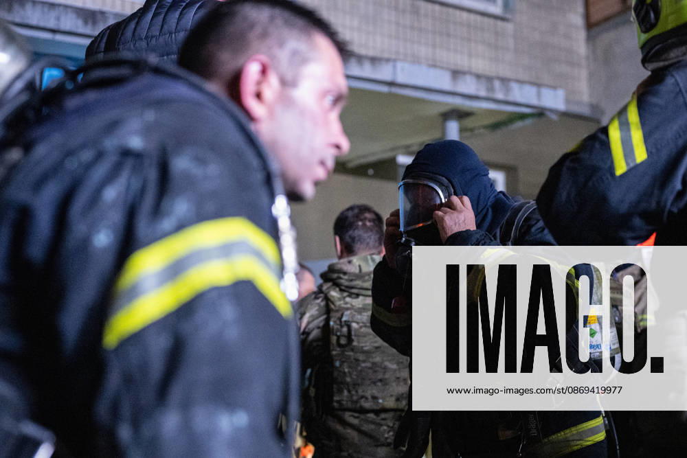 Rescuers work at the scene of a Russian missile strike on a nine-story residential building in Kyiv’s Desnianskyi district, Ukraine, on October 14, 2026. Russia launched a massive ballistic missile attack on the capital. Three women were killed and 19 people were injured in the Desnianskyi district, including a seven-year-old girl. Apartments on the first through eighth floors of the building were also damaged (Photo by Danylo Antoniuk Ukrinform) Ballistic missile strikes next to nine-story residential building in Desnianskyi district of Kyiv
