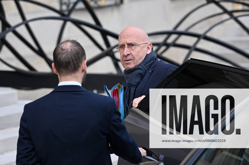 Weekly Cabinet Meeting at the Elysee Palace Philippe Gustin, chief of cabinet of the Prime minister Sebastien Lecornu arrives after the weekly cabinet meeting (Conseil des ministres) at the Elysee Palace in Paris, France, on October 14, 2026. Photo by Tomas Stevens ABACAPRESS.COM Paris France