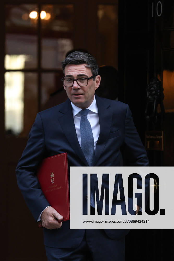 UK Prime Minister Andy Burnham leaves Downing Street for PMQs LONDON, UNITED KINGDOM - OCTOBER 14: British Prime Minister Andy Burnham leaves 10 Downing Street to attend the weekly Prime Minister s Questions session at the UK Parliament in London, United Kingdom, on October 14, 2026. Zeynep Demir Anadolu London United Kingdom. Editorial use only. Please get in touch for any other usage.