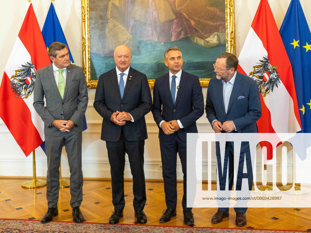 Press Conference on Industrial Strategy—Federal Minister for Innovation, Mobility, and Infrastructure Peter Hanke (SPÖ), Federal Chancellor Christian Stocker (ÖVP), Federal Minister for Economy, Energy, and Tourism Wolf