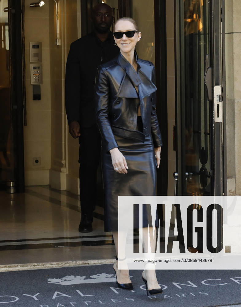 Céline Dion greets her fans as she leaves theRoyal Monceau Hotel in Paris before heading to the La Plénitude Arena at Paris La Défense to continue her concert series on October 14, 2026 Marc Ausset Lacroix Bestimage Céline Dion greets fans as she leaves the Royal Monceau Hotel in Paris before heading to the La Plénitude Arena at Paris La Défense to continue her concert series on October 14, 2026, Paris, France