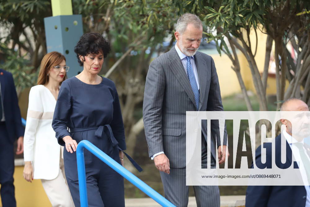 The King and Queen Visit the Autonomous City of Melilla: King Felipe VI and Elma Saiz i, Minister of Inclusion, Social Security, and Migration and Government Spokesperson, during a visit to the Pintor Eduardo Morillas Preschool and Elementary School on October 14, 2026, in Melilla, Spain. The King and Queen are making their first official visit to Melilla, where they have received a welcome just as enthusiastic as the one they received in Ceuta. In Ceuta, in addition to expressing their solidarity following the massive influx of migrants last July, the monarch wished to emphasize the Spanish identity of both autonomous cities. OCTOBER 14, 2026 PIXELATED Melilla Melilla, Spain