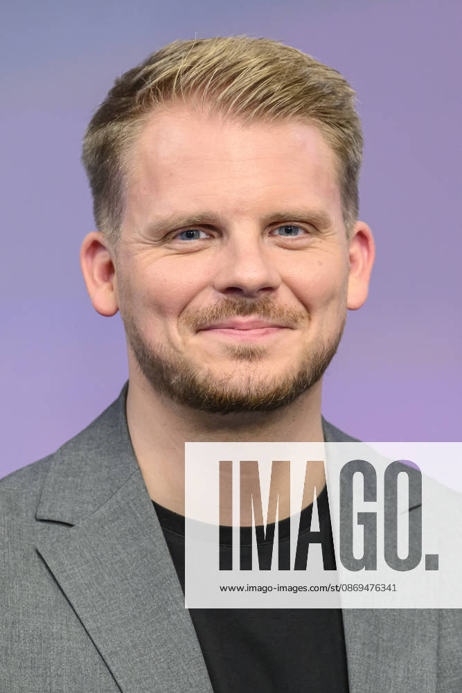 Pictured, from left: Tim Klüssendorf, SPD Secretary General, GER, Berlin, studio, guest on Maischberger, political talk show, TV, program, with host Sandra Maischberger, Das Erste, from Adlershof, Am Studio 20, October 14, 2026,