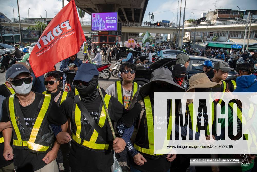 BANGKOK, THAILAND, OCTOBER 15, 2026: Civil society activists march in Bangkok to protest against the World Bank and the International Monetary Fund during their 2026 Annual Meetings. Demonstrators carry banners and signs opposing the institutions as organisers seek police permission to demonstrate outside the Queen Sirikit National Convention Center. Bangkok Thailand - ZUMAq101 20261015_zna_q101_039