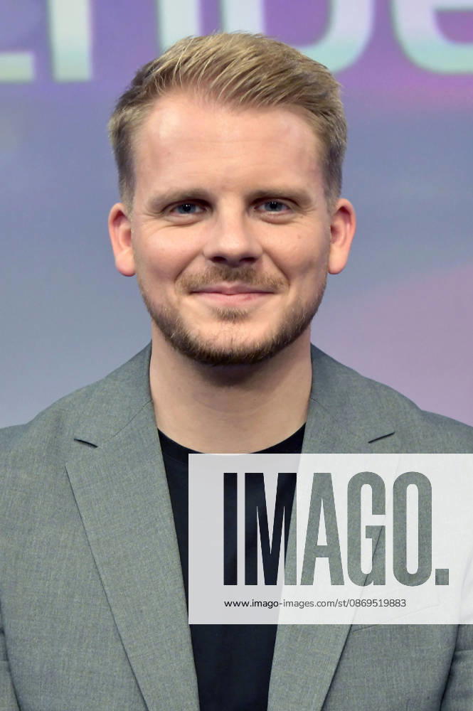 Tim Klüssendorf on the ARD talk show *maischberger* at the studio in Berlin-Adlershof, Berlin, October 14, 2026 Foto:xM.xBehrensx xFuturexImagex maischberger1410_6031