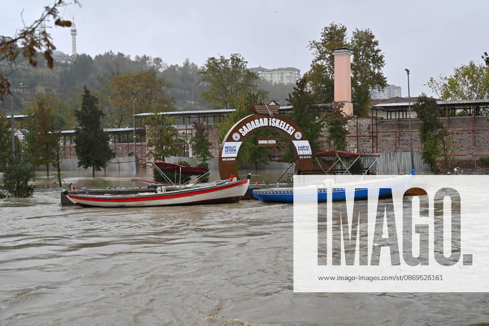 Historic Sadabat Mosque and surrounding structures submerged as Kagithane Stream overflows in Istanbul ISTANBUL, TURKIYE - OCTOBER 15: Floodwaters surround the historic Sadabat Camii (Aziziye Mosque) and surrounding structures in the Kagithane district of Istanbul, Turkiye on October 15, 2026. Heavy downpours caused the Kagithane Stream to overflow its banks, inundating nearby historical sites, courtyards, and streets. Isa Terli Anadolu Istanbul Turkey. Editorial use only. Please get in touch for any other usage.