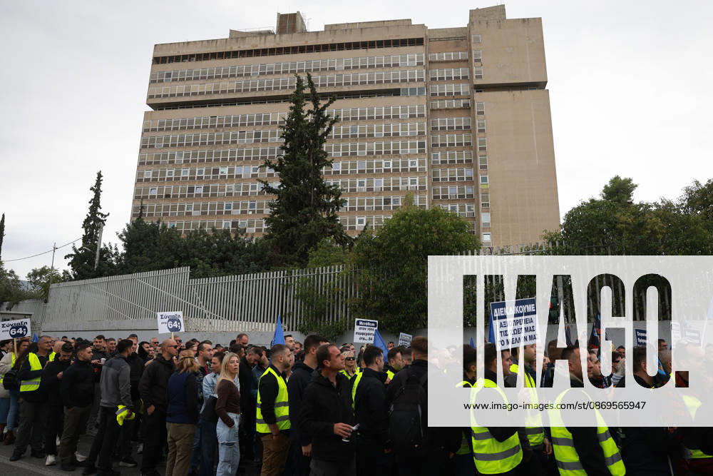 Police officers stage protest outside Ministry of Citizen Protection in Athens ATHENS, GREECE - OCTOBER 15: Police officers take part in a protest demanding higher wages, housing support and improved working conditions, outside the Ministry of Citizen Protection in Athens, Greece, on October 15, 2026. Costas Baltas Anadolu Athens Greece. Editorial use only. Please get in touch for any other usage.