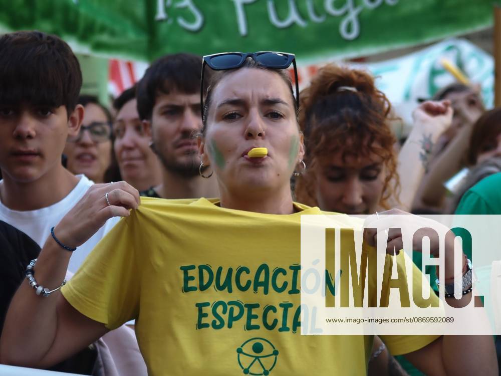 MADRID, SPAIN - October 15: Public education in Madrid is on strike, and the teachers called a demonstration at the headquarters of the Regional Ministry of Education (Consejeria de Educacion). The teachers got past the police cordon and blocked major thoroughfares Calle de Alcala and Paseo de Recoletos, causing traffic chaos as they passed through Plaza de Colon and Plaza de Cibeles. Madrid Spain - ZUMAh199 20261015_zip_h199_015