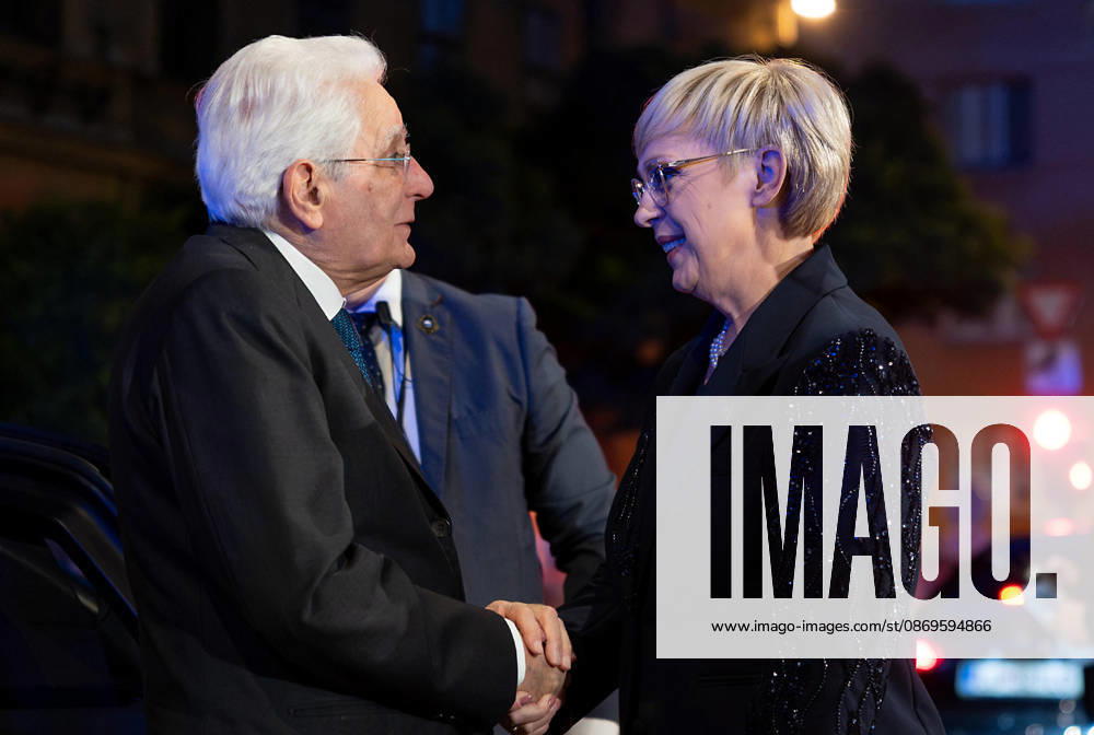 A handout picture, provided by Quirinale Press office, shows President Sergio Mattarella (L) with the President of the Republic of Slovenia, NataÅ¡a Pirc Musar, at the state lunch for the 21st Meeting of the Heads of State of the Arraiolos Group, Ljubljana, 15 October 2026. ANSA Office +++ ANSA PROVIDES ACCESS TO THIS HANDOUT PHOTO TO BE USED SOLELY TO ILLUSTRATE NEWS REPORTING OR COMMENTARY ON THE FACTS OR EVENTS DEPICTED IN THIS IMAGE - NO ARCHIVING - NO LICENSING - NPK Lubiana Slovenia - ZUMAa110 20261015_zaf_a110_051