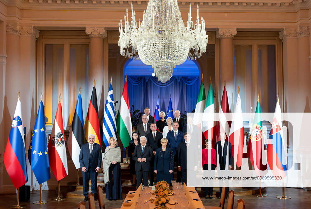 A handout picture, provided by Quirinale Press Office, shows President Sergio Mattarella during the family photo with participants in the 21st Meeting of Heads of State of the Arraiolos Group, Ljubljana, 15 October 2026. ANSA Office +++ ANSA PROVIDES ACCESS TO THIS HANDOUT PHOTO TO BE USED SOLELY TO ILLUSTRATE NEWS REPORTING OR COMMENTARY ON THE FACTS OR EVENTS DEPICTED IN THIS IMAGE - NO ARCHIVING - NO LICENSING - NPK Lubiana Slovenia - ZUMAa110 20261015_zaf_a110_056