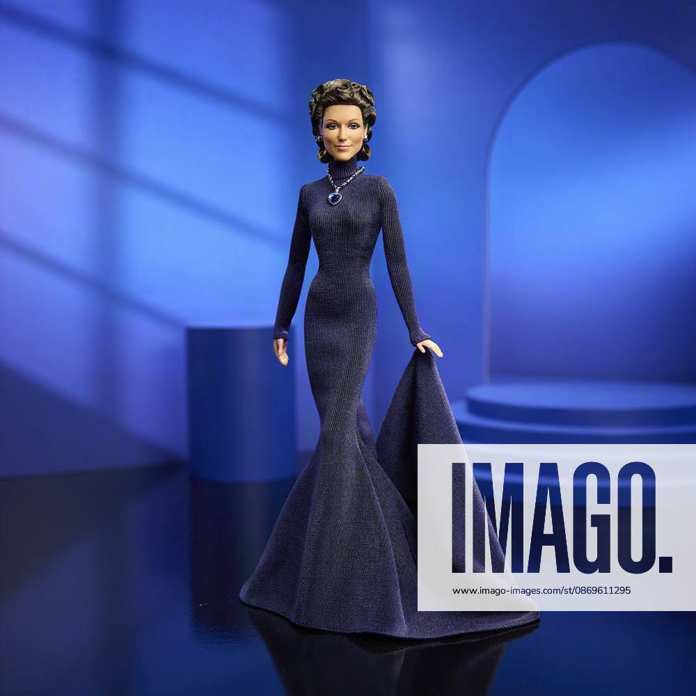 Céline Dion gets her own Barbie doll based on her 1998 Oscars look Céline Dion gets her own Barbie doll based on her 1998 Oscars look., , Toymaker Mattel has announced the legendary Canadian singer is being honored with a Barbie Signature doll., , Céline’s doll wears a long-sleeve navy-blue gown and a necklace inspired by the blue heart-shaped diamond necklace, capturing her look as My Heart Will Go On from movie blockbuster Titanic won Best Original Song at the 1998 Academy Awards., , Céline said: It is a true honor to join the Barbie legacy with a doll inspired by one of the most meaningful moments of my career., , I hope this doll inspires everyone to express themselves with confidence, follow their dreams and believe in the power of