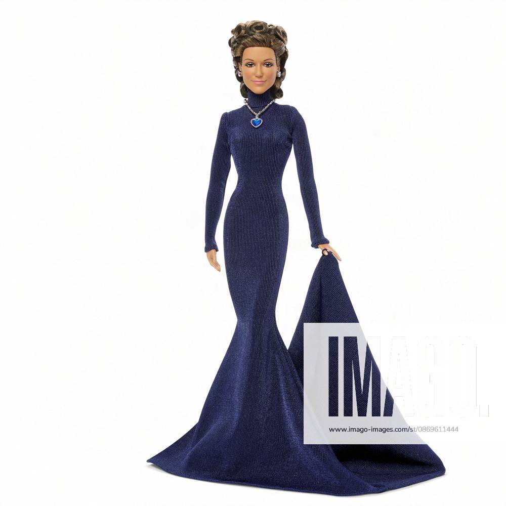 Céline Dion gets her own Barbie doll based on her 1998 Oscars look Céline Dion gets her own Barbie doll based on her 1998 Oscars look., , Toymaker Mattel has announced the legendary Canadian singer is being honored with a Barbie Signature doll., , Céline’s doll wears a long-sleeve navy-blue gown and a necklace inspired by the blue heart-shaped diamond necklace, capturing her look as My Heart Will Go On from movie blockbuster Titanic won Best Original Song at the 1998 Academy Awards., , Céline said: It is a true honor to join the Barbie legacy with a doll inspired by one of the most meaningful moments of my career., , I hope this doll inspires everyone to express themselves with confidence, follow their dreams and believe in the power of