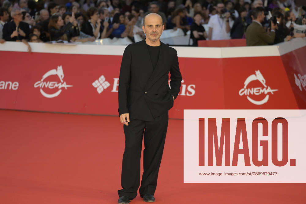 Giovanni Ludeno attends the red carpet for the film Je so pazzo at the 2026 Rome Film Fest, held at the Auditorium Parco della Musica. Rome Italy - ZUMAs197 20261015_aaa_s197_355