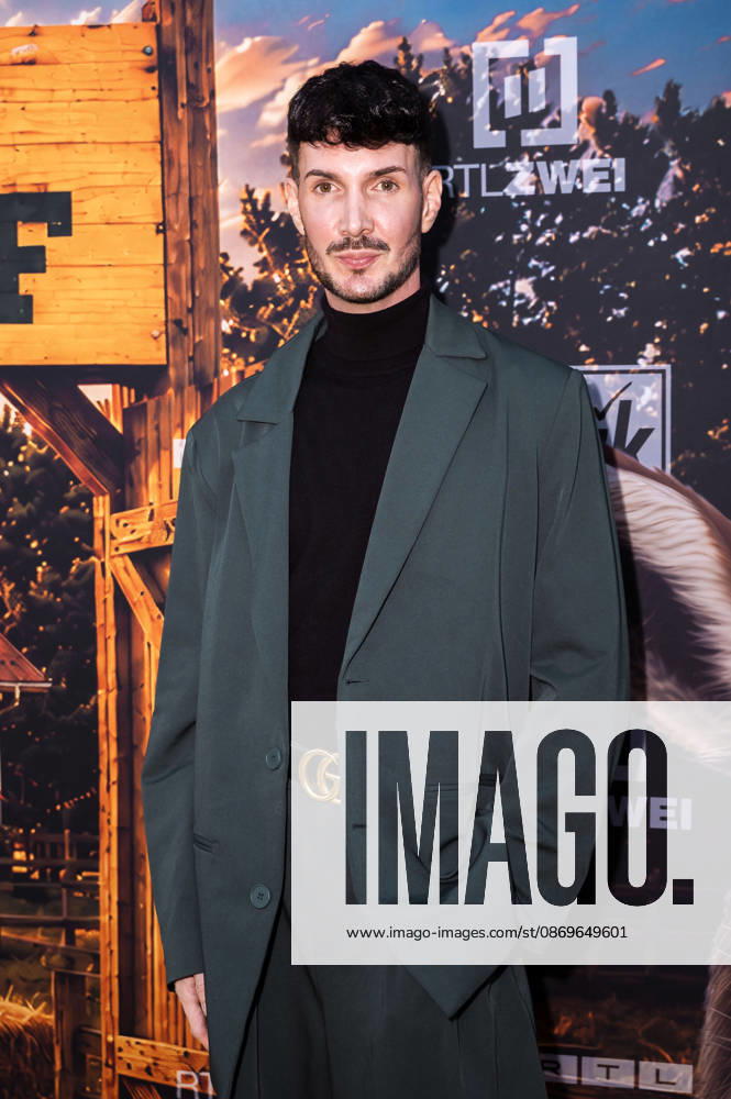 Kevin Schäfer at the premiere of Season 2 of the reality TV show *Der Promihof* at the Gertrudenhof adventure farm in Hürth, October 14, 2026 Foto:xT.xFuturexImagex promihof_6018