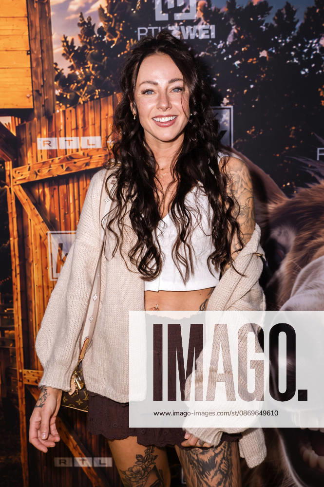 Sandra Sicora at the premiere of Season 2 of the reality TV show *Der Promihof* at the Gertrudenhof adventure farm in Hürth, October 14, 2026 Foto:xT.xFuturexImagex promihof_6024
