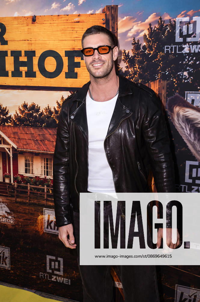 Martin Braun at the premiere of Season 2 of the reality TV show *Der Promihof* at the Gertrudenhof adventure farm in Hürth, October 14, 2026 Foto:xT.xFuturexImagex promihof_6027