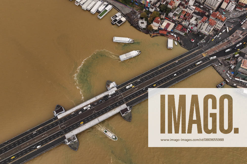 Heavy rain turns Istanbul’s coastal waters brown ISTANBUL, TURKIYE - OCTOBER 16: An aerial view of the brown-colored waters along parts of the Bosphorus and the Golden Horn in Istanbul, Turkiye, following heavy rainfall, on October 16, 2026. Hakan Akgun Anadolu Istanbul Turkey. Editorial use only. Please get in touch for any other usage.