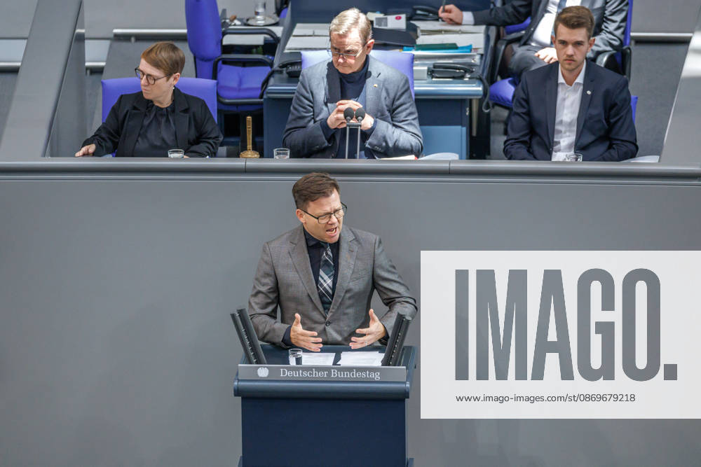 Bundestag: Carsten Schneider (SPD), Minister for the Environment, Climate Action, Nature Conservation, and Nuclear Safety, at the German Bundestag on October 16, 2026, in Berlin, Berlin, Berlin, Germany, Bundestag