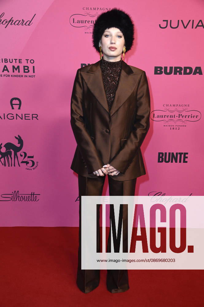 Helena Zengel at the 2026 Tribute to Bambi at Fotografiska Berlin, Berlin, October 15, 2026 Foto:xN.xKubelkax xFuturexImagex bambi_6054