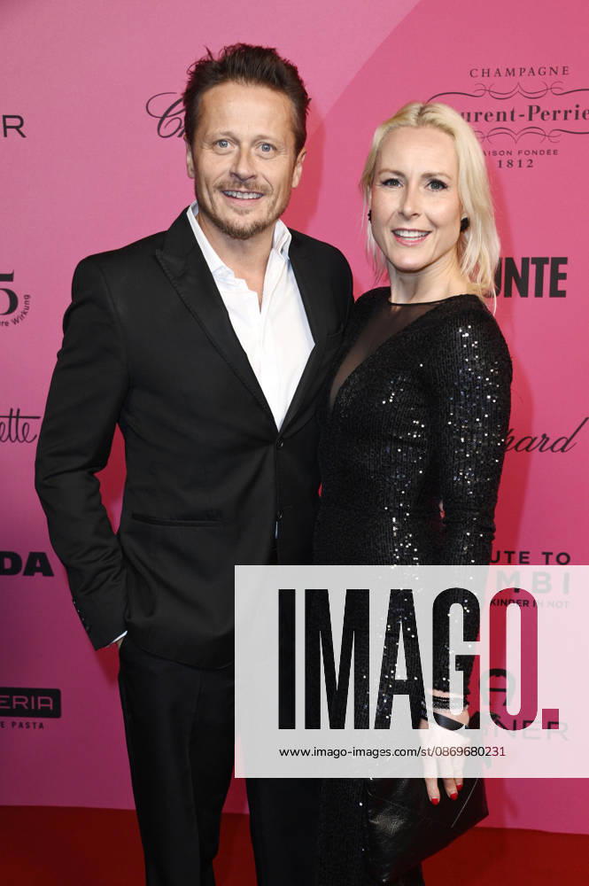 Roman Knizka and Franziska Hippe at the Tribute to Bambi 2026 at Fotografiska Berlin, Berlin, October 15, 2026 Foto:xN.xKubelkax xFuturexImagex bambi_6024