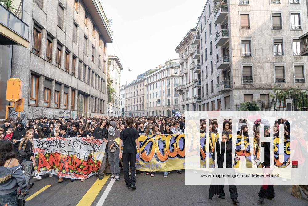 IPA89759915 - Milan, October 16, 26, Largo Cairoli, No One Is a Foreigner Student Strike