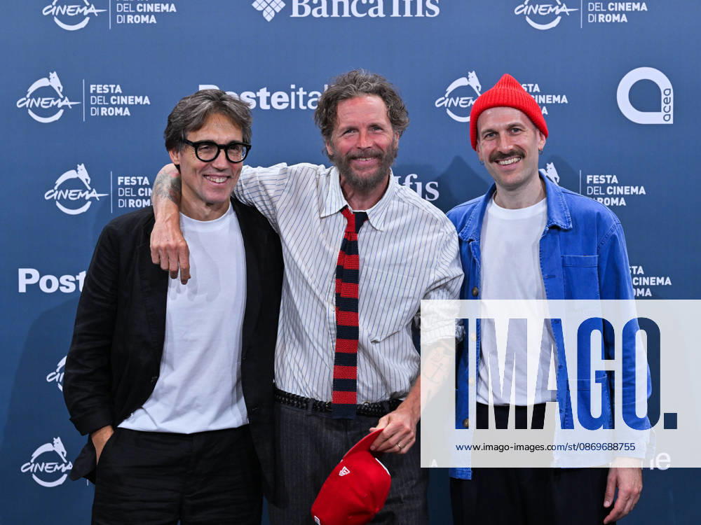 IPA89760901 - Roma Cinema Fest 2026. Day 4 Photocall for the film LORENZO THE INCREDIBLE ADVENTURE OF JOVANOTTI In the photo: Dario Zonta, Jovanotti (Lorenzo Cherubini), Carlo Zoratti