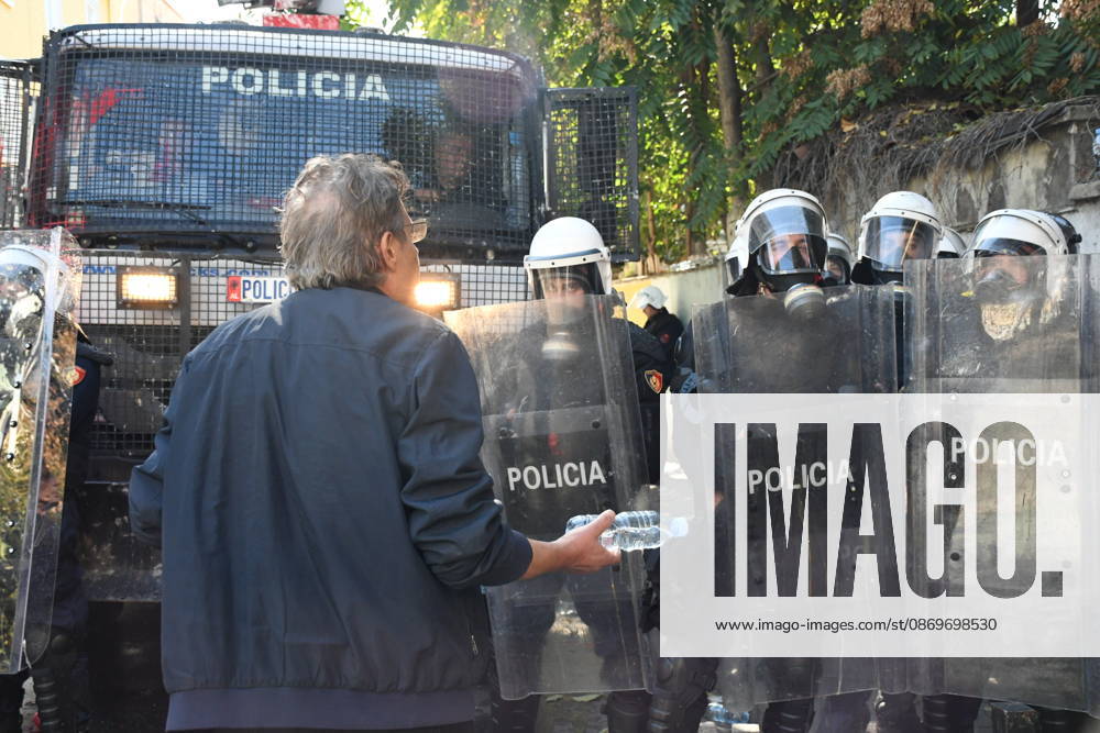 Demonstrations organized by students demanding improvements to their educational conditions continue in Albania TIRANA, ALBANIA - OCTOBER 16: Police take security measures as students gather during demonstrations outside government offices and the Ministry of Education in Tirana, Albania on October 16, 2026. University students, joined by high school youth and civic groups, continue their protests demanding lower tuition fees, improved university infrastructure, living subsidies, and quality public education reforms. Olsi Shehu Anadolu Tirana Albania. Editorial use only. Please get in touch for any other usage.