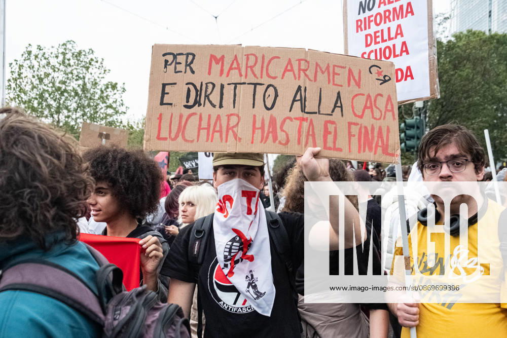 Reportage - Student strike in Turin A student holds a sign regarding Maricarmen s eviction, which took place in Spain during Student strike in Turin, Reportage in Turin, Italy, October 16 2026 Turin City of Turin Italy