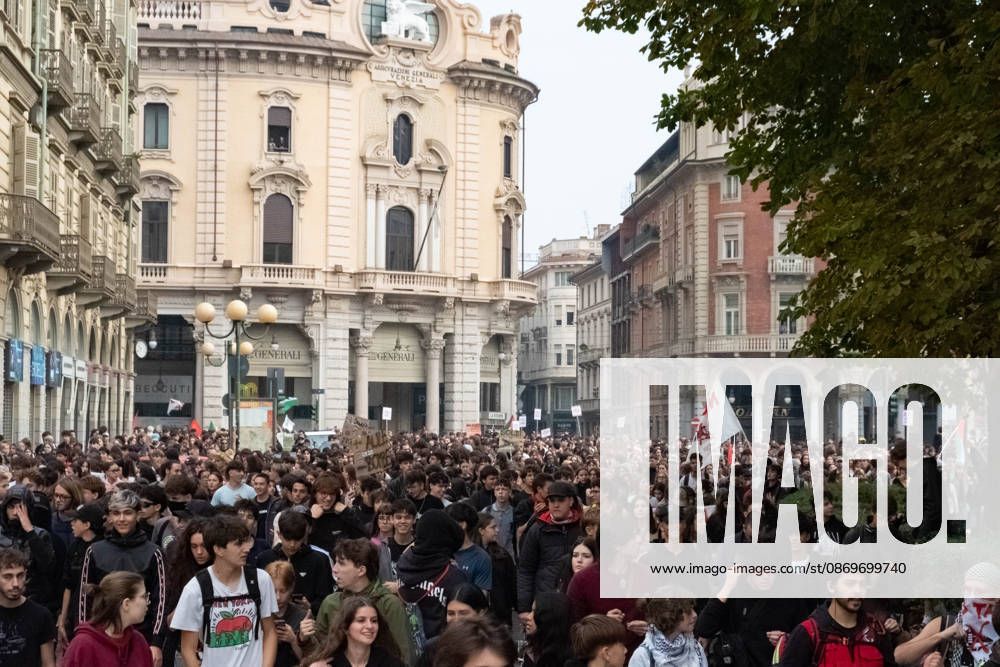 Reportage - Student strike in Turin The march through the streets of Turin during Student strike in Turin, Reportage in Turin, Italy, October 16 2026 Turin City of Turin Italy