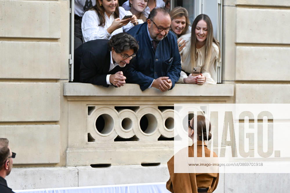 Céline Dion was spotted leaving the Royal Monceau hotel, heading toward the Plenitude Arena for the penultimate show of her concert series in the French capital, Paris, France, on October 16, 2026. Lionel Urman, Bestimage. Céline Dion was spotted leaving the Royal Monceau hotel, heading toward the Plenitude Arena for the penultimate show of her concert series in the capital, Paris, France, on October 16, 2026. Paris, France