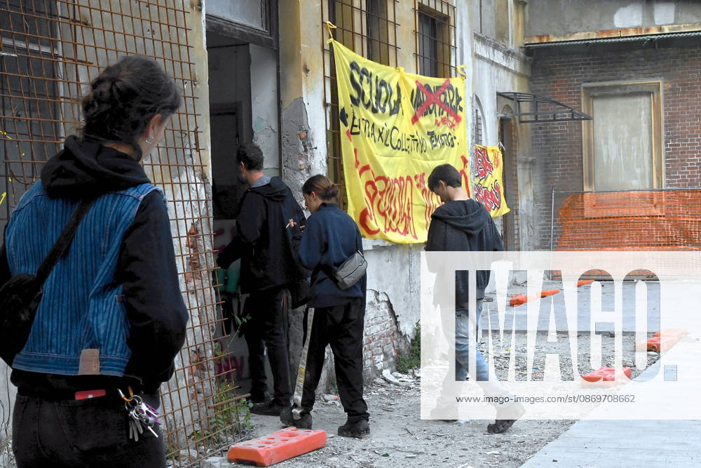 IPA89766316 - Milan, October 16, 2026: Student protest, occupation of the former morgue